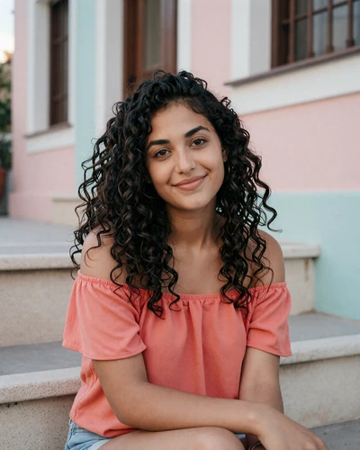 Ardita, an Albanian woman from Durrës seeking a committed relationship
